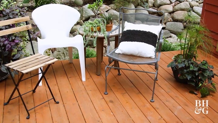Inspect Metal Patio Frames While Removing Ordinary Dirt