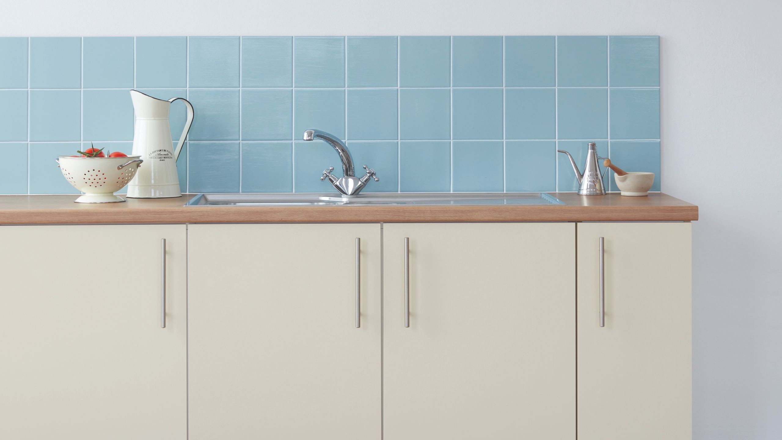 Clean Grout before Residue Becomes Persistent