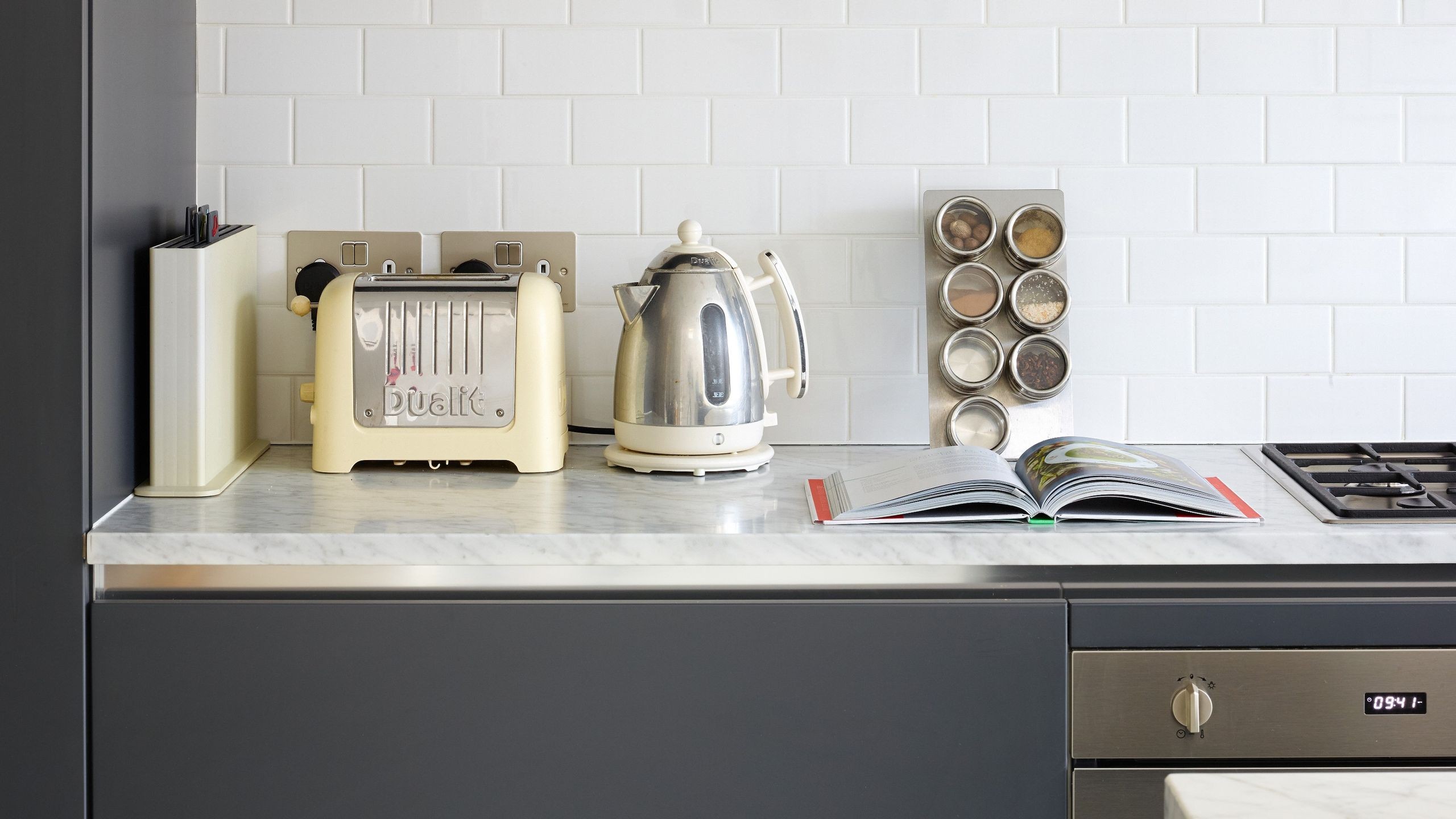 Protect Appliance Coatings While Removing Steel Fingerprints